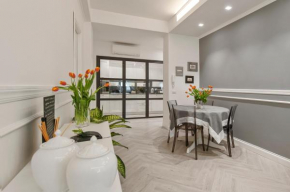 Отель Trevi Apartment  Рим